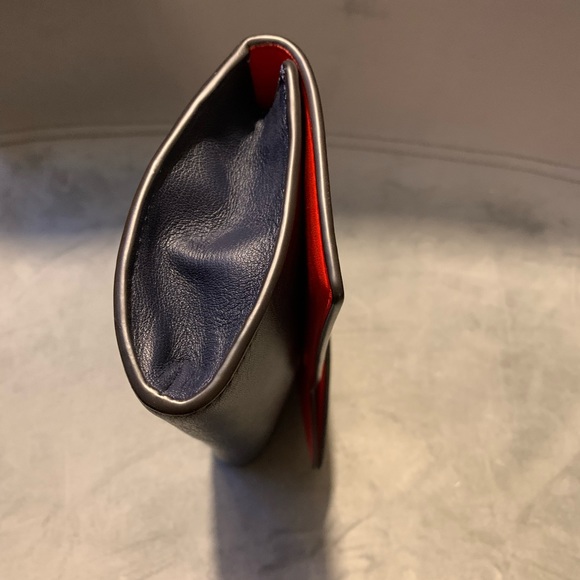 TORY BURCH navy red HEART ❤️CLUTCH NWT✨ - Picture 12 of 15